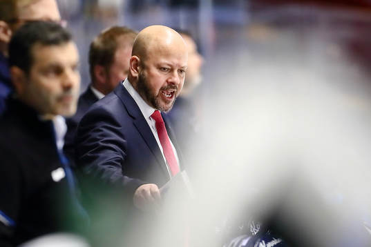 Linköpings tränare Tommy Jonsson reagerar