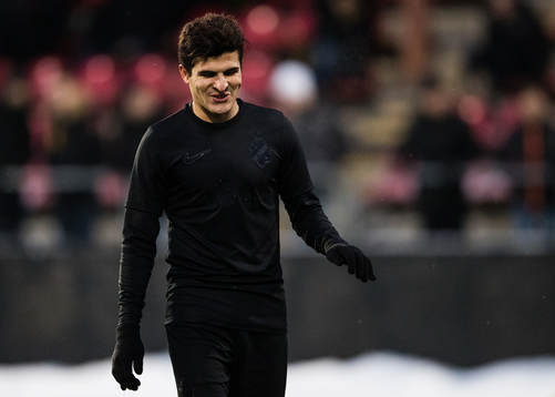 s Tarik Elyounoussi under träningsmatchen i fotboll mellan AIK och Sundsvall den 25 januari 2019 i Stockholm. 