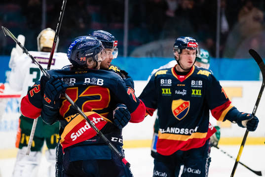 Djurgårdens Emil Bemström jublar