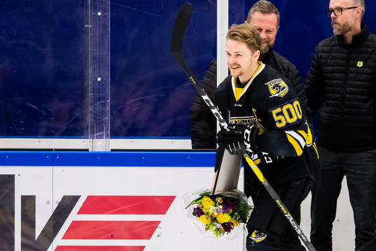 Panterns Nicklas Jadeland hyllas