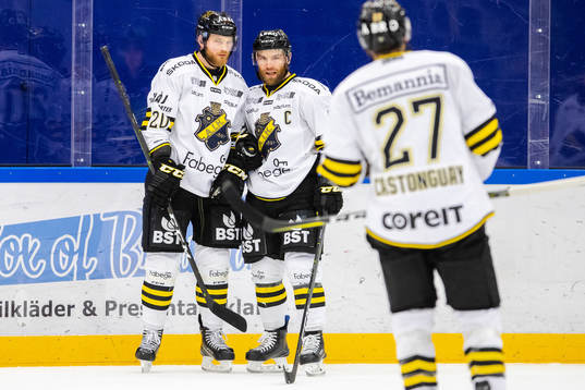 s Sam Marklund och Christian Sandberg jublar