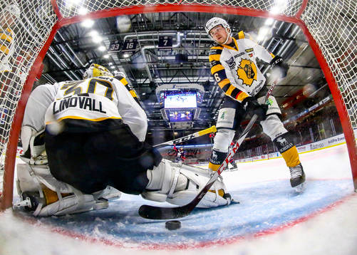 Mål 1-3 av Linköpings Broc Little  förbi Skellefteås