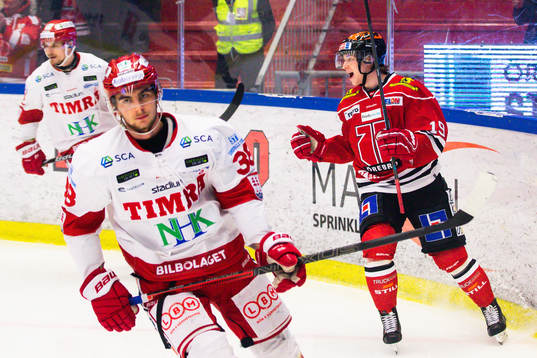 Örebros Patrik Virta jublar