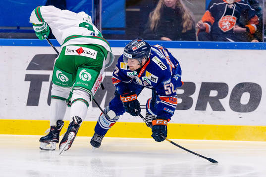 Växjös Arvid Lundberg  faller