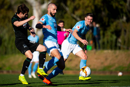 Guillermo Molins of Malmö FF and Dmitrii Stotsckii of