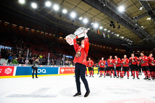 Gustav Lindström of Frölunda celebrates with the trophy