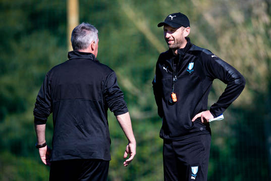 Assisterande tränare Rob Kelly och assisterande tränare