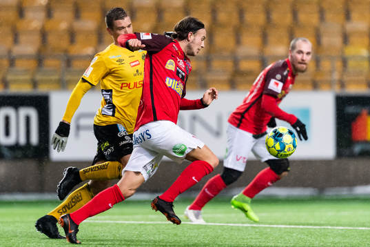 Falkenbergs Robin Östlind och Elfsborgs Samuel Holmén