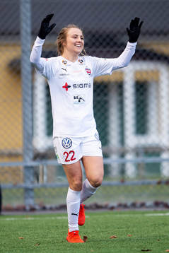 Rosengårds Fiona Brown jublar