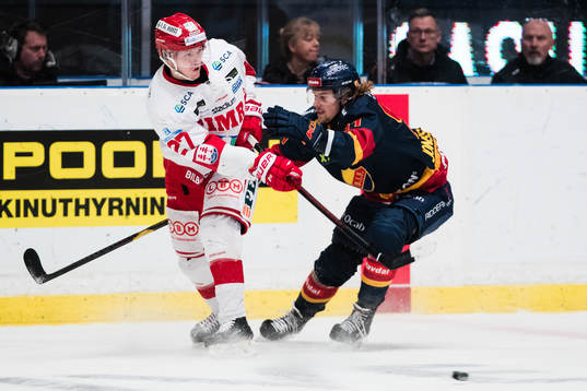 Timrås Johannes Kinnvall och Djurgårdens Axel Jonsson