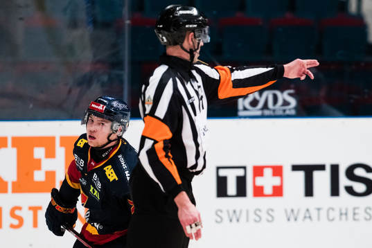 Djurgårdens Marcus Davidsson avgör ishockeymatchen i SHL