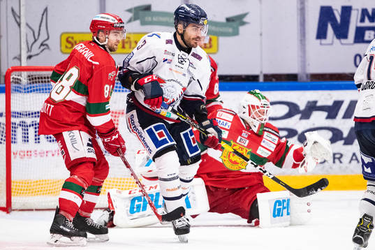 Moras Spencer Abbott och Linköpings Almen Bibic och Moras