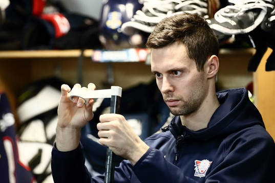 Linköpings James Wright före ishockeymatchen i SHL mellan