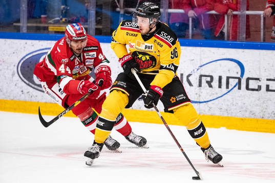 Moras Matej Stransky och Luleås Robin Kovacs