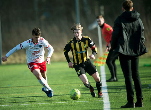 IFK Hässleholms Philip Bengtsson i träningsmatchen mellan IFK Hässleholm och IS Halmia i Hässleholm 16 februari 2019.  