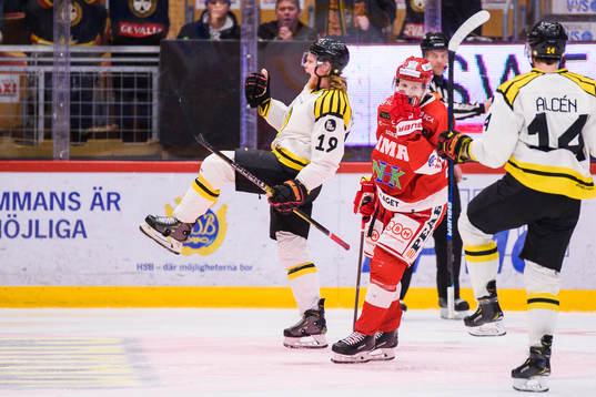 Brynäs Ludvig Nilsson jublar