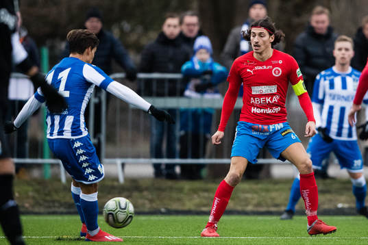 IFK Göteborgs Amin Affane och Nyköpings Enis Ahmetovic