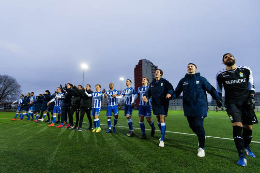 IFK Göteborgs spelare jublar