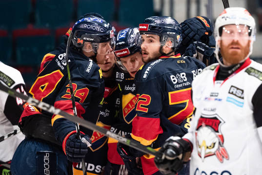 Djurgårdens Emil Bemström jublar