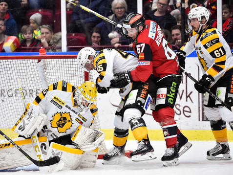 Skellefteås målvakt Mantas Armalis, Fredrik Lindgren och