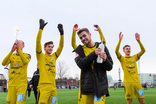 Halmstads Gabriel Gudmundsson jublar