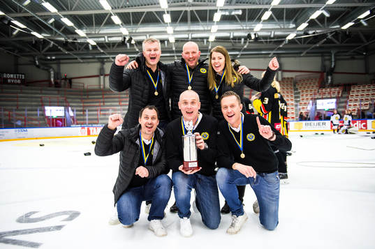 Södermanlands tränare jublar