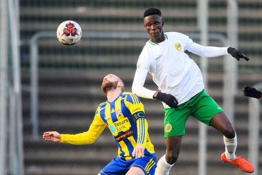 Eskilsminnes Jonatan Olsson och Hammarbys Kossounou Odilon