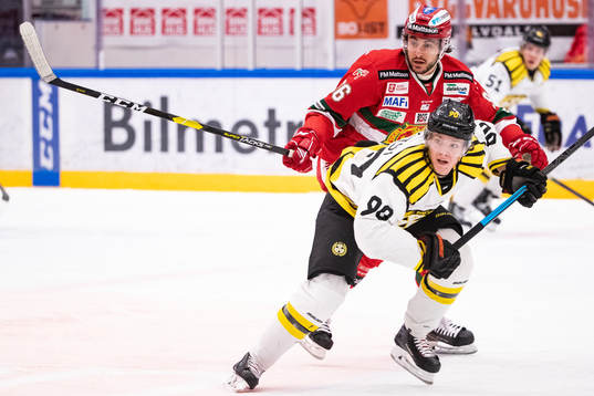 Moras Niki Petti och Brynäs Jesper Boqvist