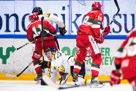 Moras Alexander Hilmerson och Brynäs Albin Kedbrant  och