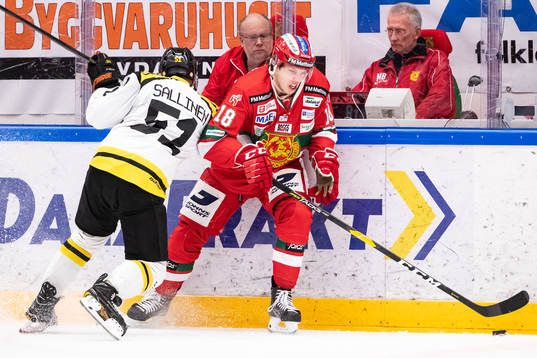 Brynäs Tomi Sallinen och Moras Emil Aronsson