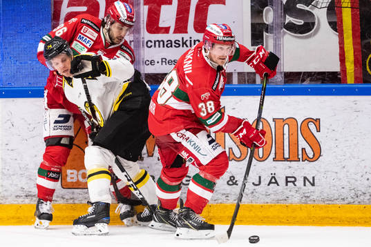 Moras Niki Petti och Brynäs Nicklas Danielsson och Moras