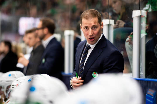 Rögles tränare Cam Abbott