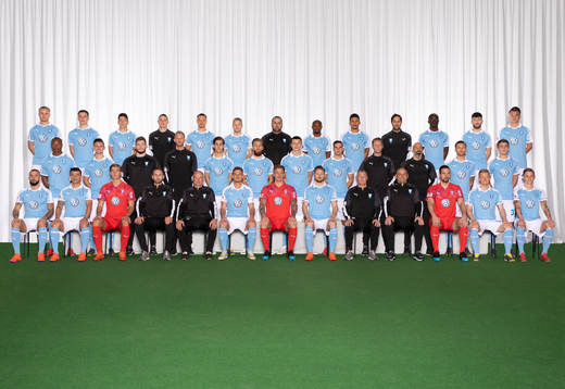  Franz Brorsson, Samuel Adrian, Laorent Shabani, fystränare Ben Rosen, Eric Larsson, Oscar Lewicki, materialförvaltare Samer Ali, Fouad Bachirou, Romain Gall, assisterande tränare José Martinez, Bonke Innocent, Erdal Rakip, Andreas Vindheim. Mittenledet från vänster: Carlos Strandberg, Marcus Antonsson, assisterande fystränare James Mackay, fysioterapeut Alexander Nilsson, Adi Nalic, Rasmus Bengtsson, Anel Ahmedhodzic, Egzon Binaku, fysioterapeut Jesper Robertsson, massageterapeut Greger Andrijevski, Arnór Traustason, Tim Prica. Sittande från vänster: Guillermo Molins, Behrang Safari, Mathias Nilsson, assisterande tränare Andreas Georgson, huvudtränare Uwe Rösler, Markus Rosenberg, Johan Dahlin, Lasse Nielsen, assisterande tränare Rob Kelly, målvaktstränare Jonnie Fedel, Dusan Melichárek, Anders Christiansen, Sören Rieks.