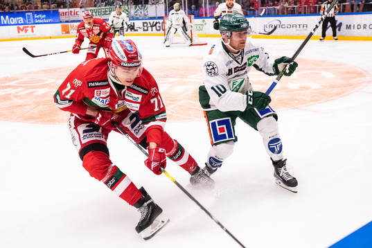 Moras Marek Daloga och Färjestads  Marcus Nilsson