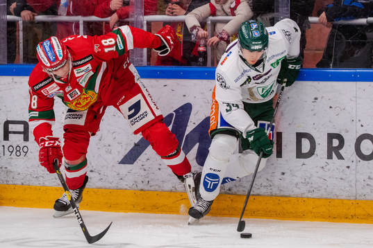 Moras Emil Aronsson och Färjestads Michael Lindqvist
