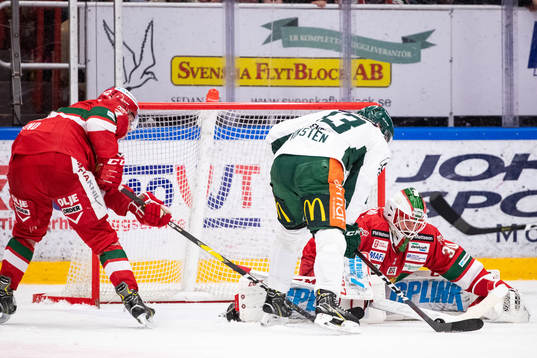 Moras Erlend Lesund och målvakt Janne Juvonen och