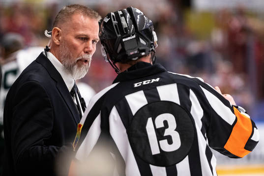 Moras tränare Mats Lusth och Domare Morgan Johansson