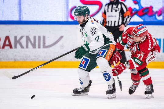 Färjestads Joakim Nygård och Moras Michael Keränen