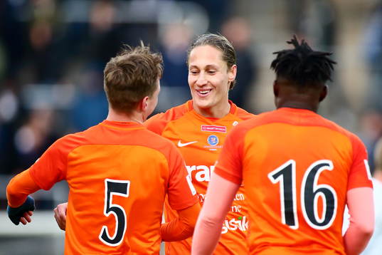 AFC Eskilstunas Felix Michel Melki jublar med Gustav Jarl och Samuel Nnamani efter slutsignalen