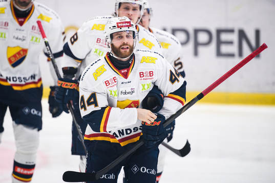 Djurgårdens Mattias Guter jublar