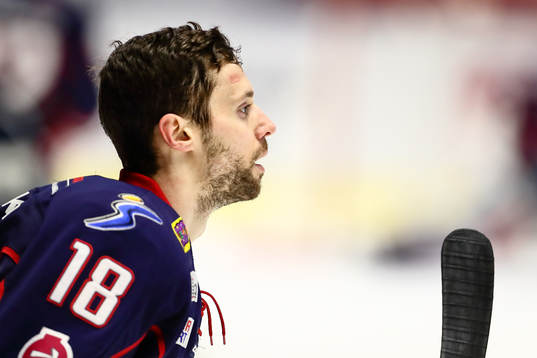 Linköpings James Wright  före ishockeymatchen i SHL