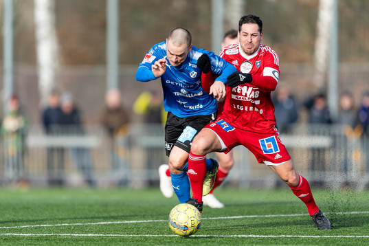 Halmstads Pontus Silfwer och Karlstads Bastian Rojas Diaz