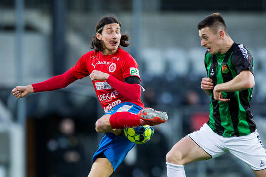 Nyköpings Enis Ahmetovic och GAIS Leonard Pllana