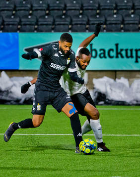 IFK Göteborgs Kristopher Da Graca och Örebros Michael