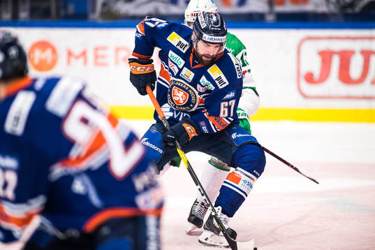 Växjös Linus Fröberg  och Rögles Mattias Sjögren