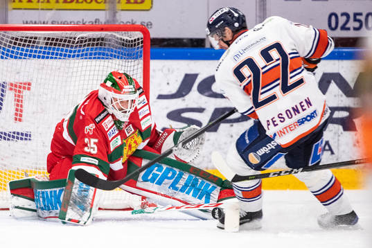 Moras målvakt Christian Engstrand och Växjös Janne