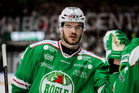 Rögles Eric Gelinas jublar