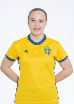 Ebba Cabander i F16/03-landslaget poserar för ett porträtt den 7 mars 2019 i Göteborg.
