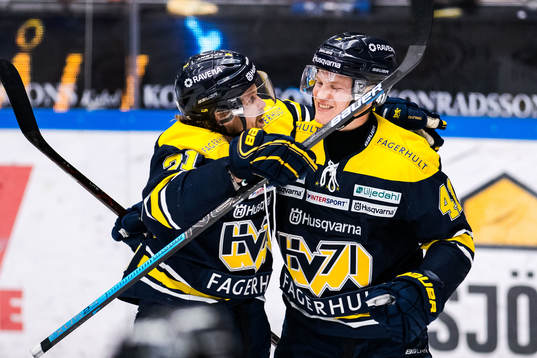 s Mattias Tedenby och Johan Johnsson jublar