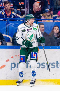 Färjestads Jesper Olofsson jublar